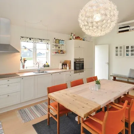 Three-bedroom In Σπίτι διακοπών *