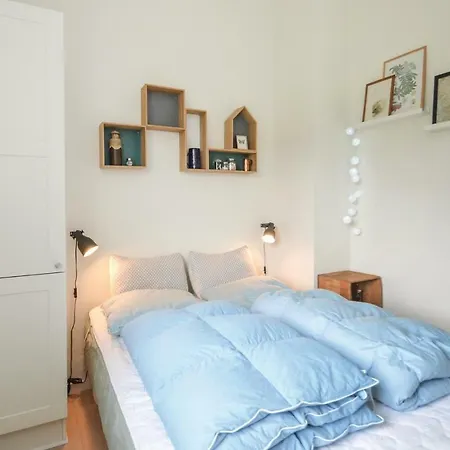 Three-bedroom In Nysted