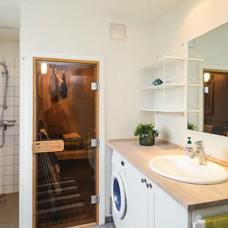 Three-bedroom In Dom wakacyjny *